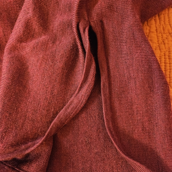 Eileen Fisher 100% Merino Wool Burgundy Tunic Sweater XS - Picture 8 of 11